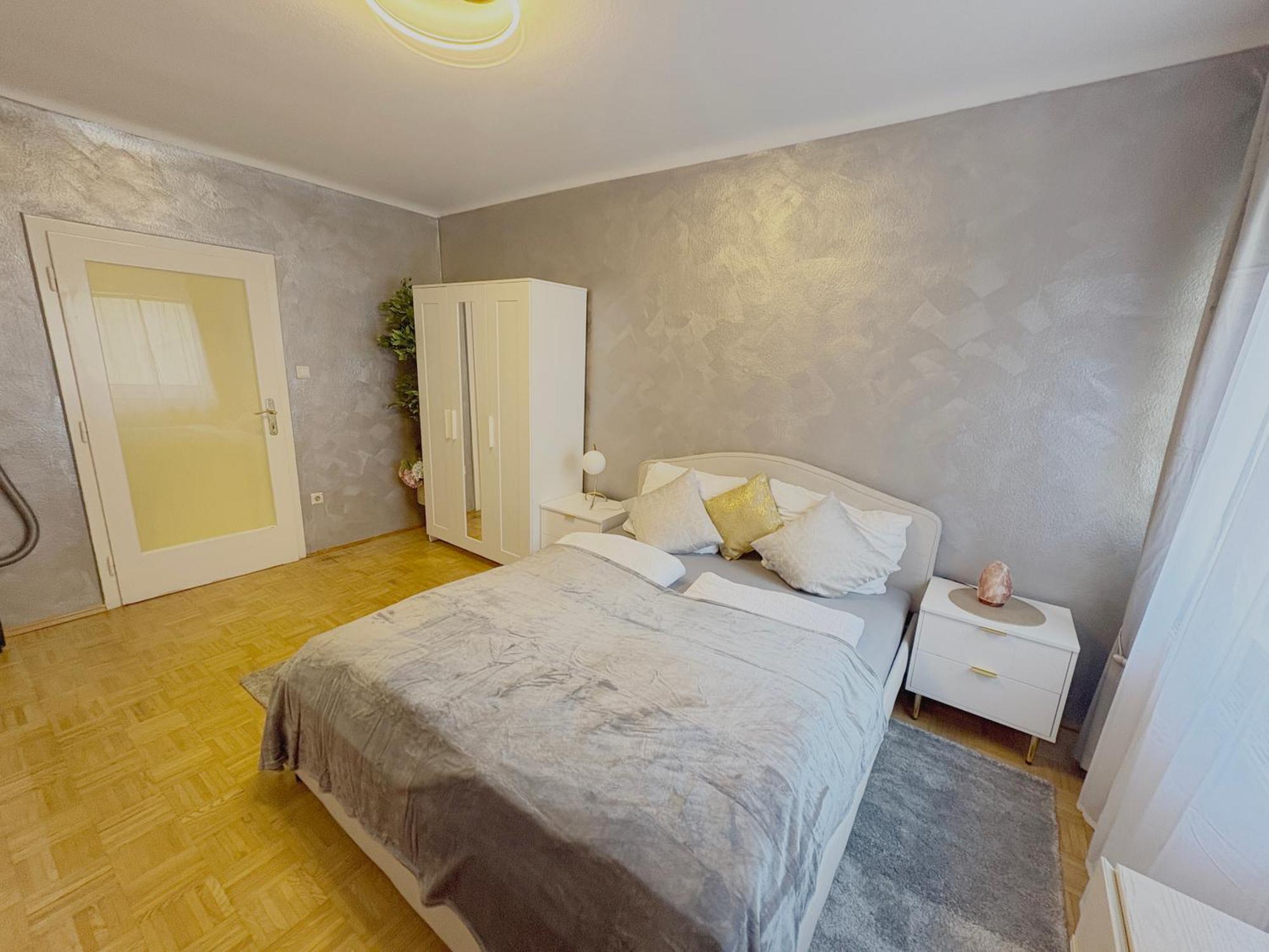 Lux Design *